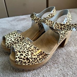 MIA Leopard Clog Sandals